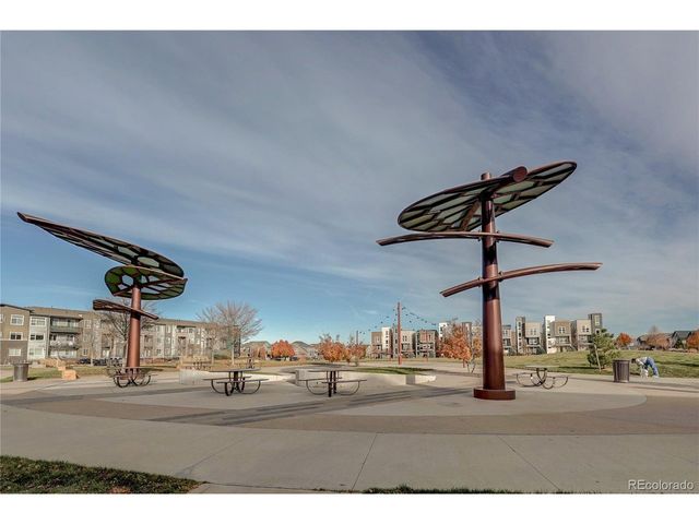 560 E Dry Creek Pl, Littleton, CO 80122