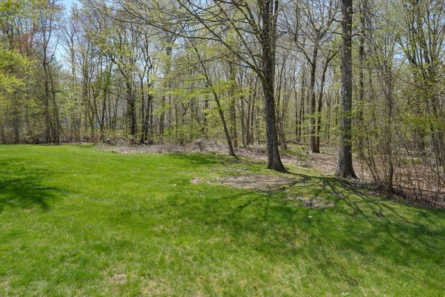 10 Cooper Dr, Franklin, MA 02038