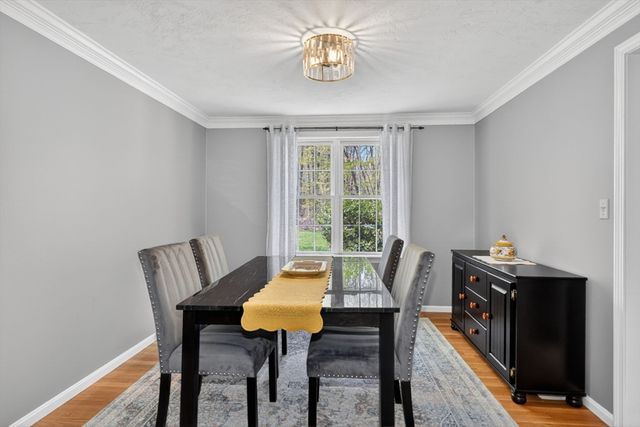 10 Cooper Dr, Franklin, MA 02038