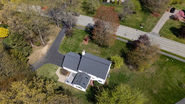 10 Cooper Dr, Franklin, MA 02038