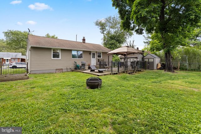 12 MCGUIRE ST, Wrightstown, NJ 08562
