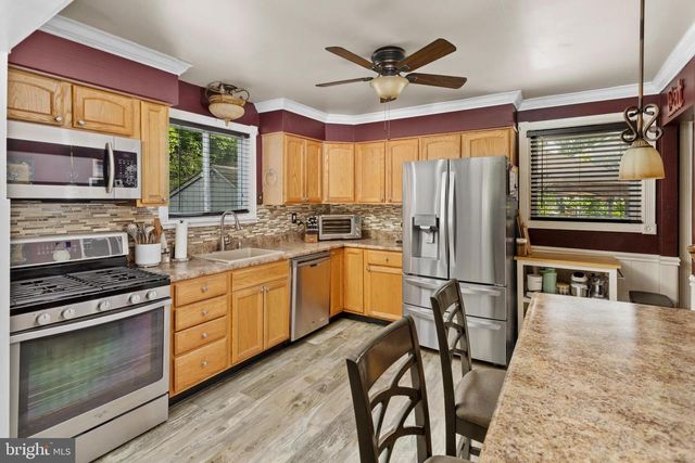12 MCGUIRE ST, Wrightstown, NJ 08562