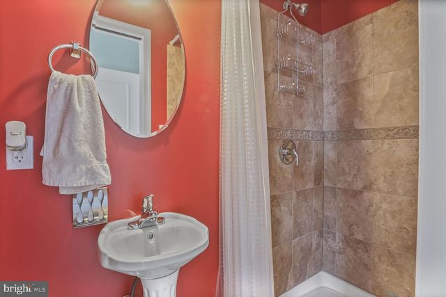 4613 DILLON ST, Baltimore, MD 21224