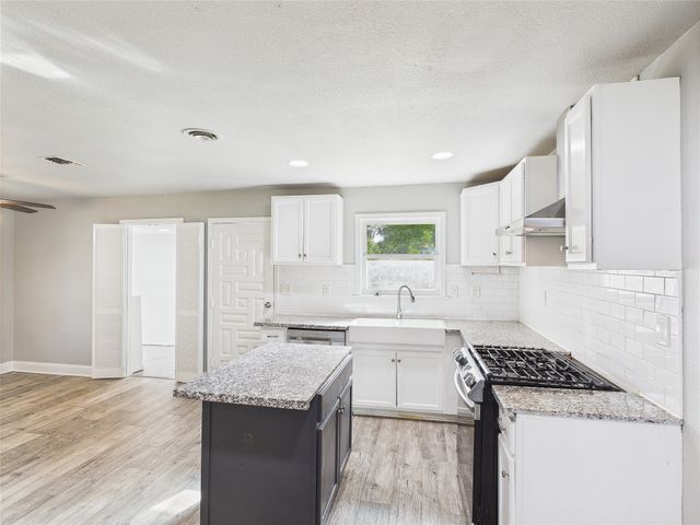 610 Erie Street, Cleburne, TX 76031