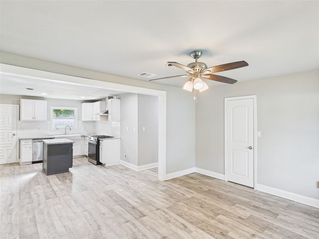 610 Erie Street, Cleburne, TX 76031