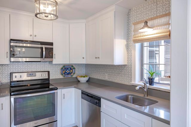 39 Tower Hill Road APT 16D, Osterville, MA 02655