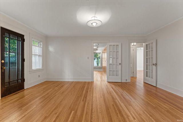 212 Marquette Avenue, South Bend, IN 46617