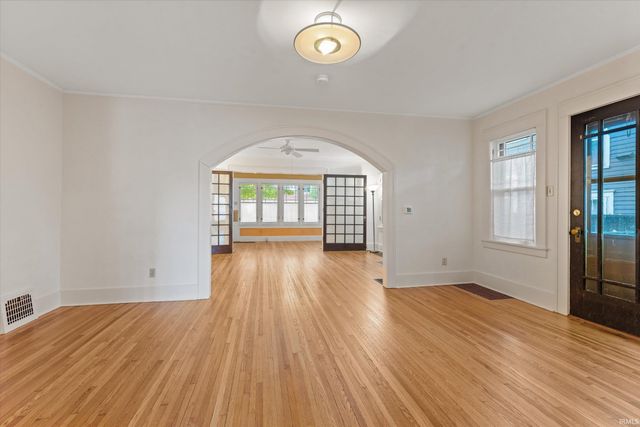 212 Marquette Avenue, South Bend, IN 46617