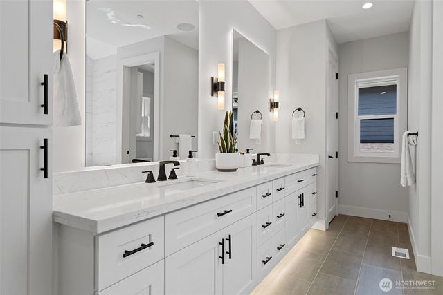 11027 SE 30th Place, Bellevue, WA 98004
