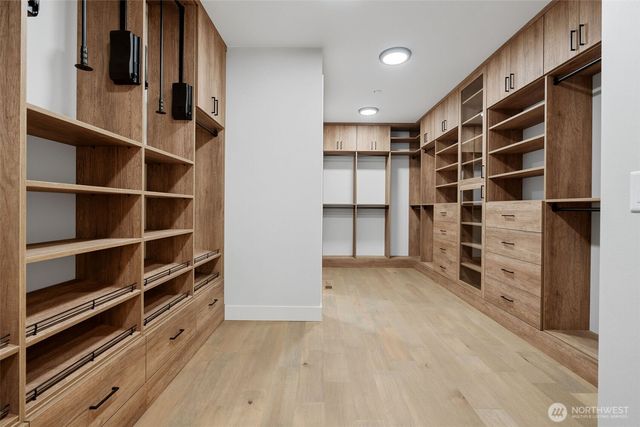 11027 SE 30th Place, Bellevue, WA 98004
