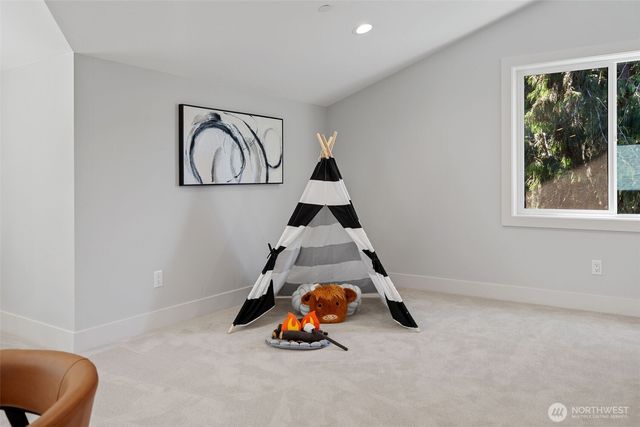 11027 SE 30th Place, Bellevue, WA 98004