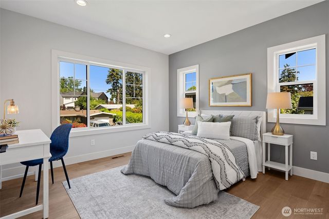 11027 SE 30th Place, Bellevue, WA 98004