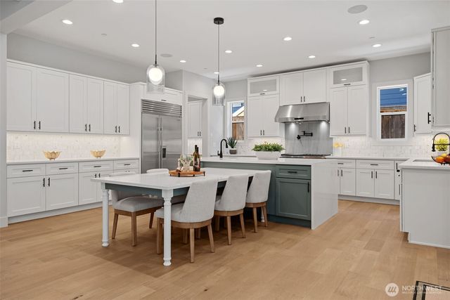 11027 SE 30th Place, Bellevue, WA 98004