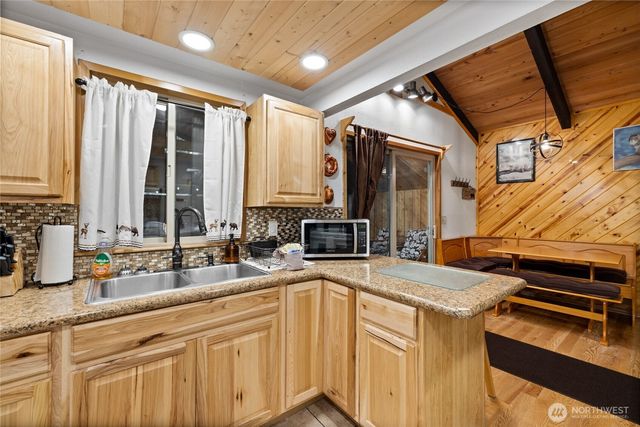 119 Big Creek Road, Ashford, WA 98304