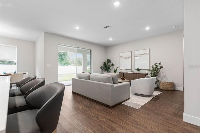 11 LUTHER DRIVE, Palm Coast, FL 32137