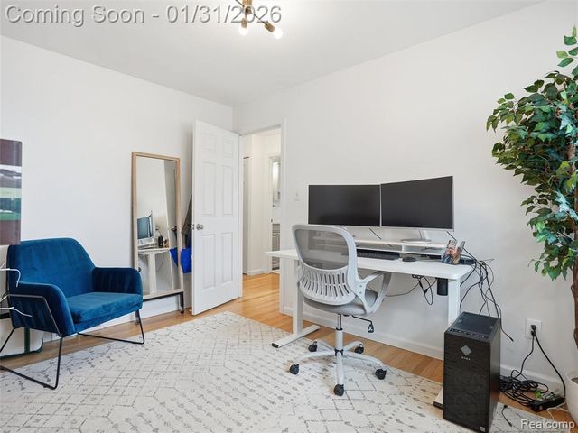 236 Lyons Drive, Troy, MI 48083