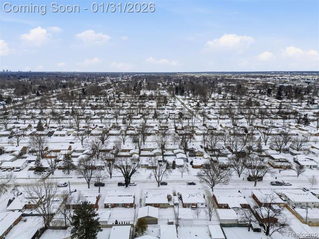 236 Lyons Drive, Troy, MI 48083