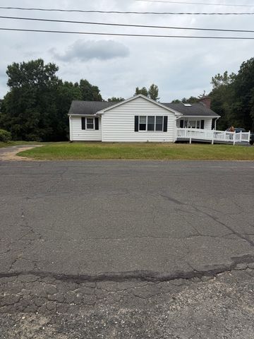 16 Bluemer Rd, Southampton, MA 01073