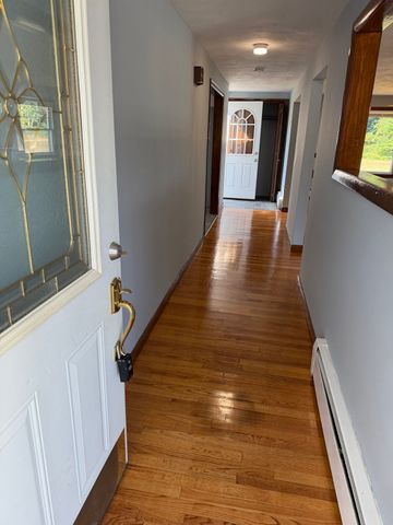 16 Bluemer Rd, Southampton, MA 01073