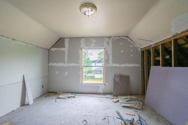 679 W Van Buren Street W, Battle Creek, MI 49037