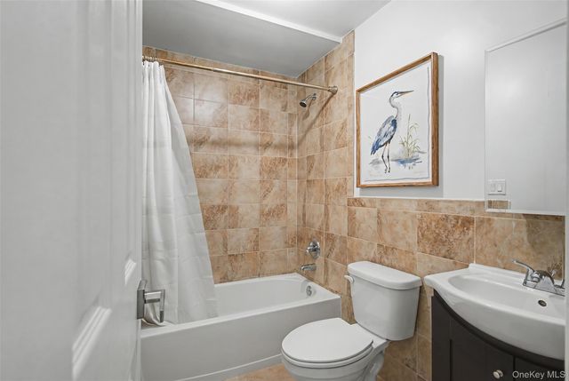11 Laura Place 2, Spring Valley, NY 10977
