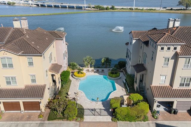 41 Armand Shore Drive, Pasadena, TX 77058