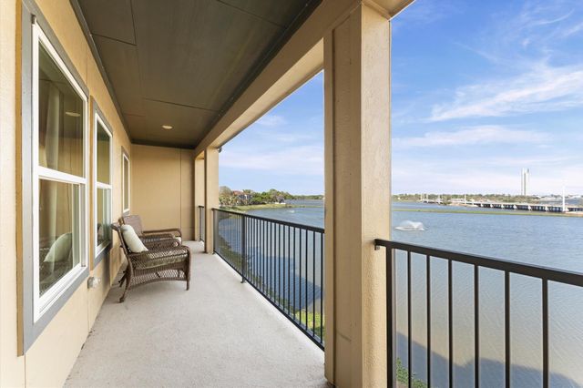 41 Armand Shore Drive, Pasadena, TX 77058