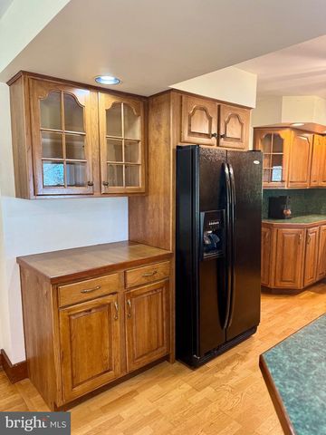 10126 RAYSTOWN RD, Huntingdon, PA 16652