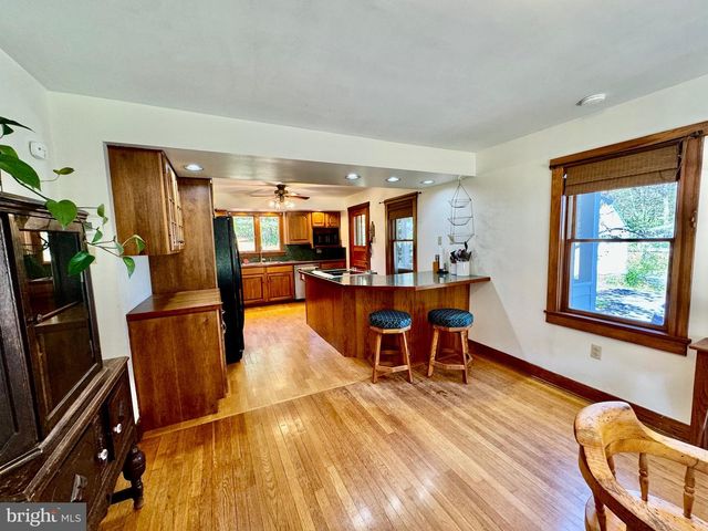 10126 RAYSTOWN RD, Huntingdon, PA 16652