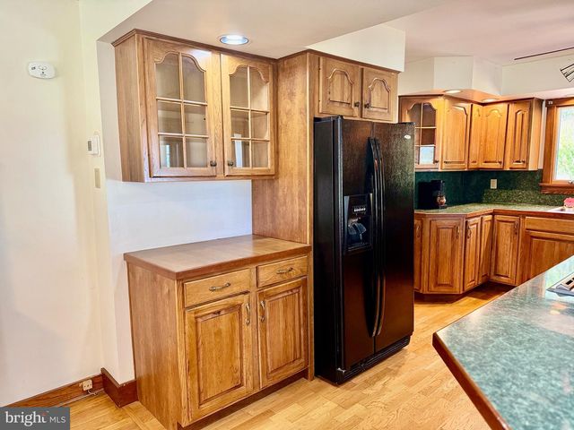 10126 RAYSTOWN RD, Huntingdon, PA 16652