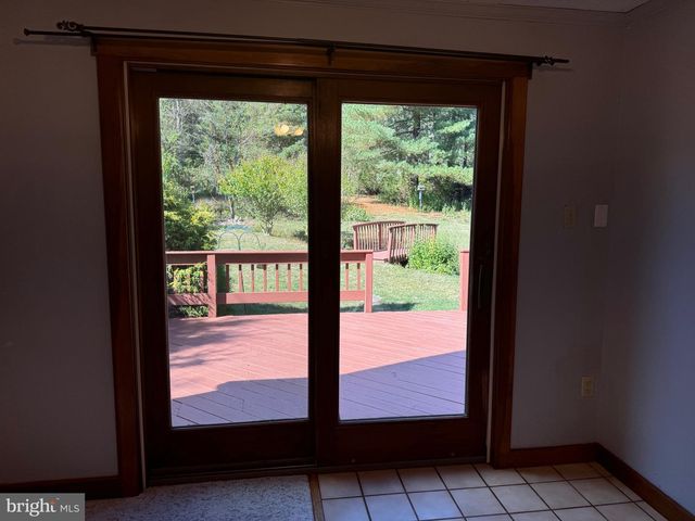 10126 RAYSTOWN RD, Huntingdon, PA 16652