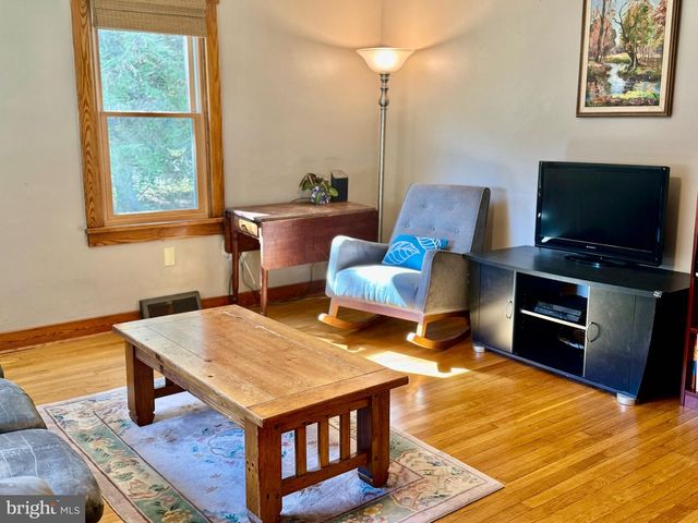 10126 RAYSTOWN RD, Huntingdon, PA 16652