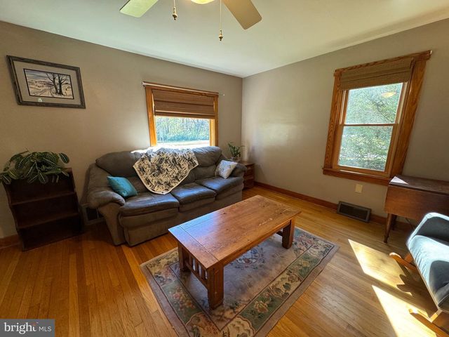 10126 RAYSTOWN RD, Huntingdon, PA 16652