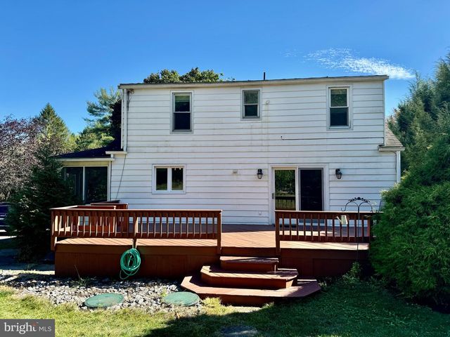 10126 RAYSTOWN RD, Huntingdon, PA 16652