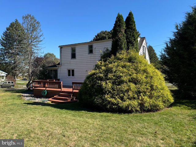 10126 RAYSTOWN RD, Huntingdon, PA 16652