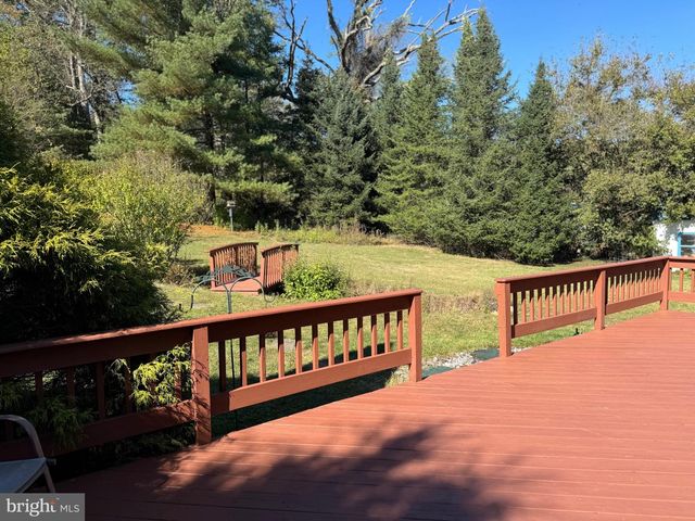 10126 RAYSTOWN RD, Huntingdon, PA 16652