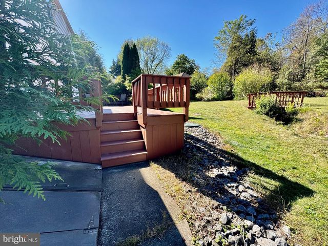 10126 RAYSTOWN RD, Huntingdon, PA 16652