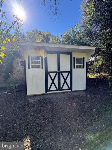 10126 RAYSTOWN RD, Huntingdon, PA 16652