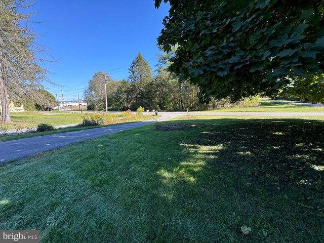 10126 RAYSTOWN RD, Huntingdon, PA 16652