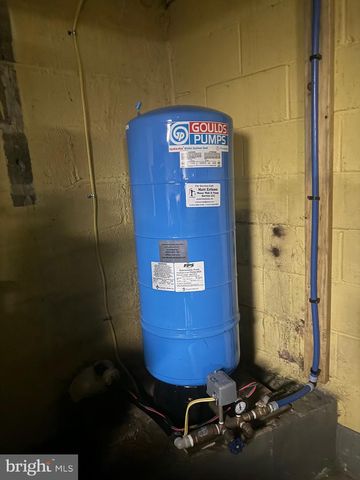 10126 RAYSTOWN RD, Huntingdon, PA 16652