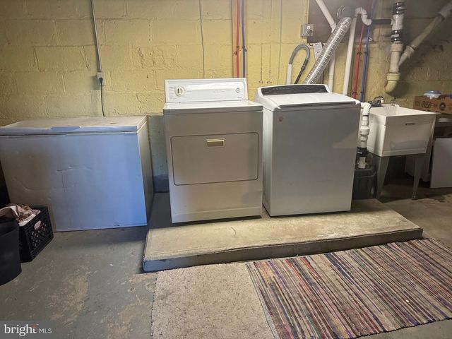 10126 RAYSTOWN RD, Huntingdon, PA 16652