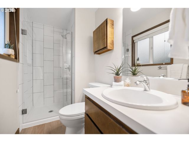 12845 Sw CONESTOGA Dr, Beaverton, OR 97008