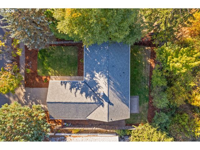 12845 Sw CONESTOGA Dr, Beaverton, OR 97008