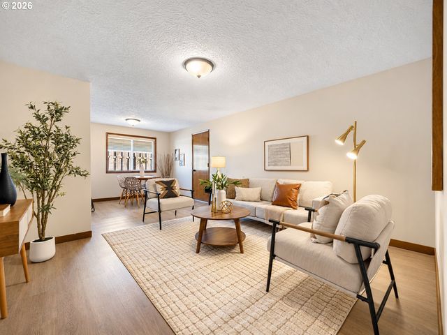 12845 Sw CONESTOGA Dr, Beaverton, OR 97008
