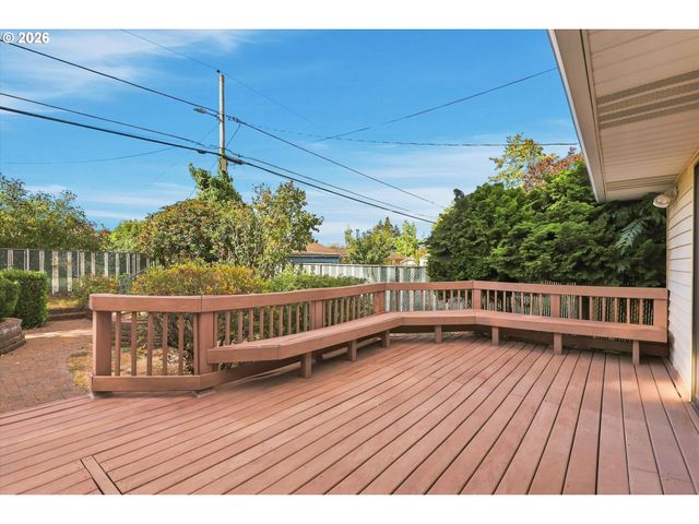 15306 Se HARRISON St, Portland, OR 97233