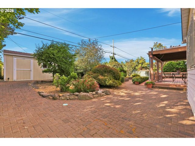 15306 Se HARRISON St, Portland, OR 97233