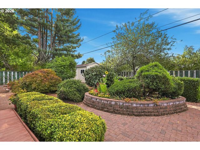15306 Se HARRISON St, Portland, OR 97233