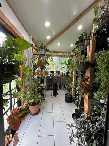 601 McMullen Creek Road, Selma, OR 97538