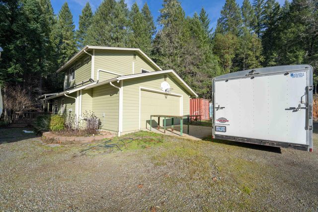 601 McMullen Creek Road, Selma, OR 97538