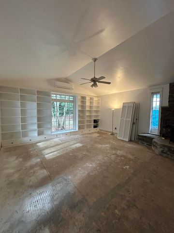 601 McMullen Creek Road, Selma, OR 97538